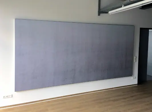 Betonmotiv als Akustikbild im Besprechungsraum